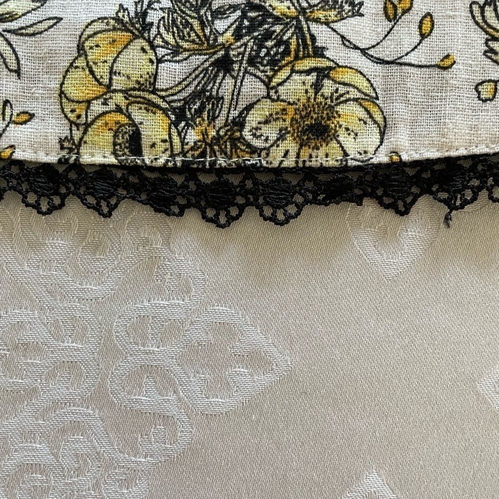 Notations floral A- line summer skirt. Size M 55% linen ,45%Rayon . Women’s - Picture 5 of 5
